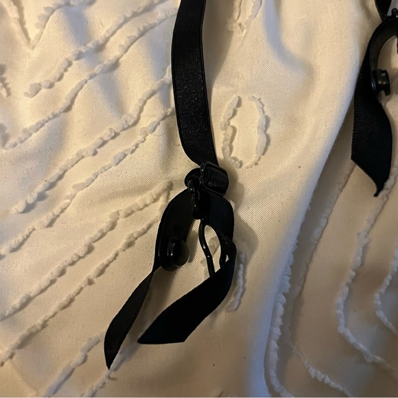 Cacique Black Lace Garter Belt - Picture 2 of 6